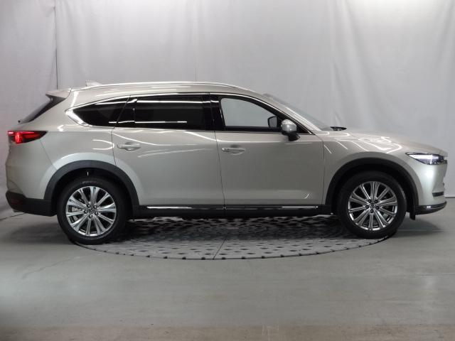 ＣＸ－８ ２．２　ＸＤ　エクスクルーシブ　モード　ディーゼルターボ　６人乗り　内装ピュアホワイト：ナッパレザー　電動スライドガラスサンルーフ　ルーフレール　ハンズフリー機能付きパワーリフトゲート　１０．２５インチセンターディスプレイ　アームレスト付きコンソール　ボーズ（39枚目）