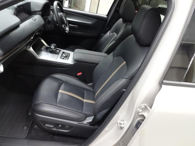 ＣＸ－６０ ３．３　ＸＤハイブリッド　エクスクルーシブ　スポーツ　ディー　ドライバーパーソナライズ（自動ドライビングポジションガイド）　ドライバーパーソナライズ　パノラマサンルーフ　ブラックメタリック塗装アルミホイール　レーンアシスト　ワンオーナ　ＭＲＣＣ　ドラレコ　禁煙（9枚目）