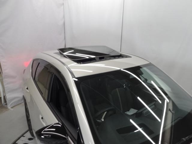 ＣＸ－６０ ３．３　ＸＤハイブリッド　エクスクルーシブ　スポーツ　ディー　ドライバーパーソナライズ（自動ドライビングポジションガイド）　ドライバーパーソナライズ　パノラマサンルーフ　ブラックメタリック塗装アルミホイール　レーンアシスト　ワンオーナ　ＭＲＣＣ　ドラレコ　禁煙（27枚目）