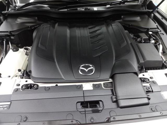 ＣＸ－６０ ３．３　ＸＤハイブリッド　エクスクルーシブ　スポーツ　ディー　ドライバーパーソナライズ（自動ドライビングポジションガイド）　ドライバーパーソナライズ　パノラマサンルーフ　ブラックメタリック塗装アルミホイール　レーンアシスト　ワンオーナ　ＭＲＣＣ　ドラレコ　禁煙（30枚目）