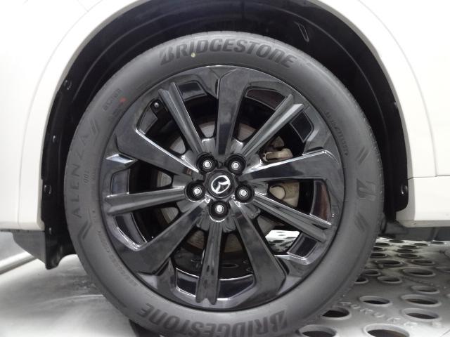 ＣＸ－６０ ３．３　ＸＤハイブリッド　エクスクルーシブ　スポーツ　ディー　ドライバーパーソナライズ（自動ドライビングポジションガイド）　ドライバーパーソナライズ　パノラマサンルーフ　ブラックメタリック塗装アルミホイール　レーンアシスト　ワンオーナ　ＭＲＣＣ　ドラレコ　禁煙（32枚目）