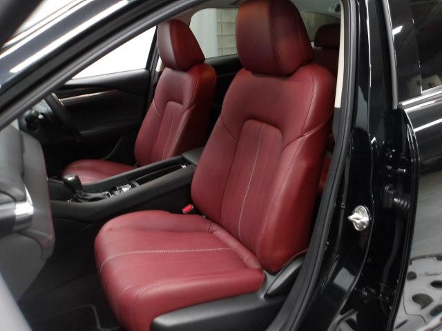 �L�����ׂ����e�͐��ɕx�񂾐U���z���E���^���̗̍p�ɂ��A�̂��ݍ���ł����悤�ȐS�n�悢�t�B�b�g���������I