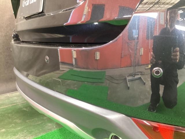 �t�����g�A���A�o���p�[�ɂ͏�Q���ւ̐ڋ߂��A���[�����Œm�点�Ă����p�[�L���O�Z���T�[����������Ă��܂��B