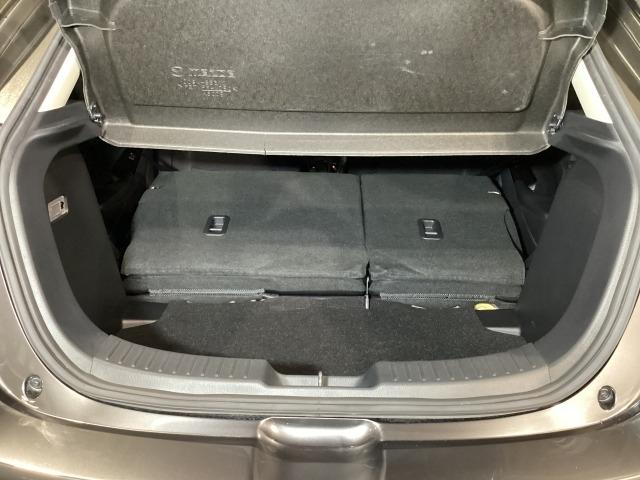 デミオ １．５　１５Ｓ　ツーリング　ダークガラス　マツダコネクトナビ　外部接続ハブ　ＬＥＤヘッドライト　運転席＆助手席シートヒーター　アドバンストキー　フルオートエアコン　コーナーソナー　地デジ　インテリジェントキー　記録簿　ＤＶＤ（12枚目）