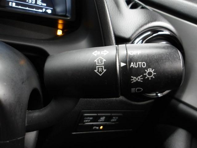 �[��ꎞ��A�������g���l���ȂǁA�w�b�h���C�g�_�E�����̔ς킵������J�����Ă����I�[�g���C�g����������Ă��܂��B