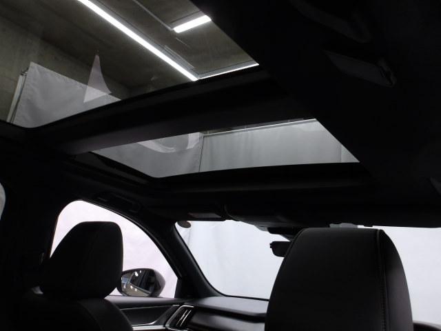 �T�����[�t�̊J�����ɂ��ԓ��͂������邭�A���R�Ɖ�b���e��Ńh���C�u����i�Ɗy�����Ȃ�܂��B