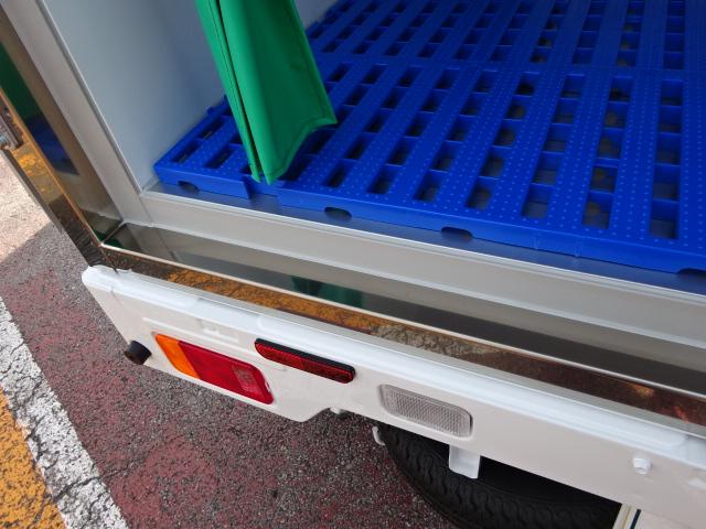 キャリイトラック（スズキ） 冷蔵冷凍車 －３０℃設定菱重製冷凍機 