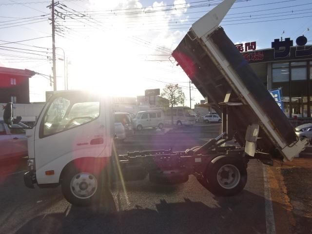 日野 デュトロ