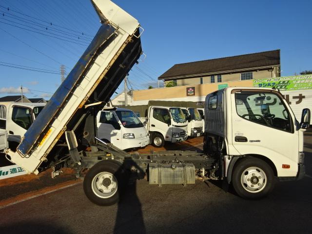 日野 デュトロ