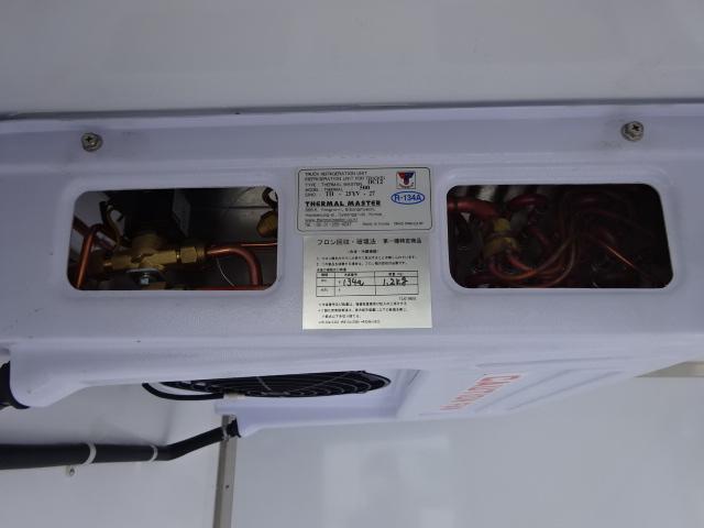 　冷凍車　－２５℃設定　サーマルマスター製冷凍機　ＣＶＴ　スマアシ付き　２コンプレッサー　強化サス　マット　バイザー　スノコ付き(50枚目)
