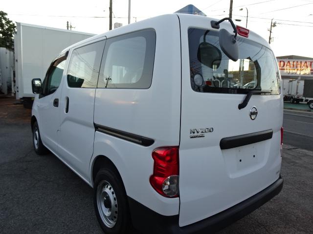 ＮＶ２００バネットバン ＤＸ　５ドア　１．６ガソリン　オートマ　キーレス　ＡＢＳ　Ｗエアバッグ　両サイドドア　ワンオーナー　　　　　　ＤＢＦ－ＶＭ２０（14枚目）