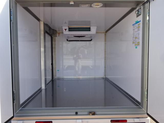 ハイゼットトラック 　冷凍車　－２５℃設定　スマアシ　レーンアシスト　省力＆ＬＥＤパック　ナビ　バックモニター　ナビ連動ドラレコ　プッシュスタート　キーフリー　イモビ　フォグ＆ＡＤＢ＆サイド　２コンプ　強化サス　ＣＶＴ（53枚目）