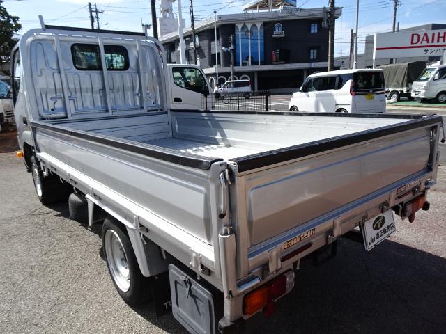 ダイナトラック ロングＳシングルジャストロー　１．２５ｔ積載１０尺　２．０ガソリン　５ＭＴ　ＡＢＦ－ＴＲＹ２３０（9枚目）