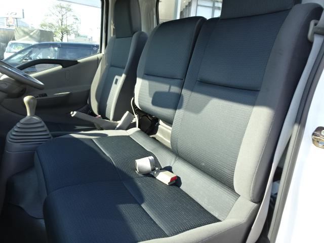 アトラストラック ロングスーパーロー 1.5t積載10尺平ボディ 2.0ガソリン 5MT ABS エアバッグ リヤWタイヤ 電動格納ミラー CBF-SQ2F24(21枚目)