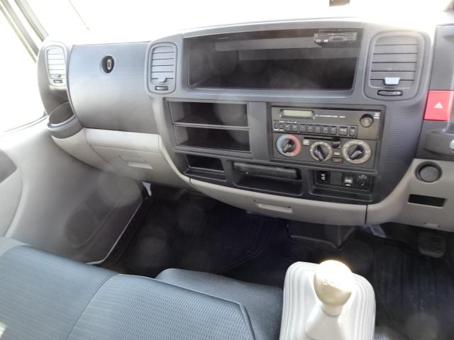 アトラストラック ロングスーパーロー 1.5t積載10尺平ボディ 2.0ガソリン 5MT ABS エアバッグ リヤWタイヤ 電動格納ミラー CBF-SQ2F24(28枚目)