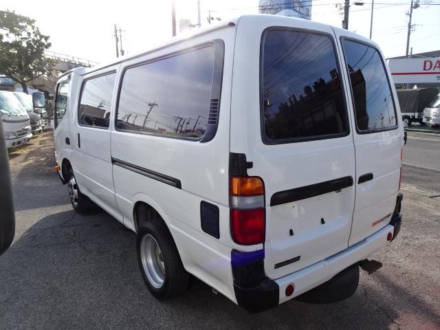 デュトロルートバン リヤ観音ドア 2t積載 4.0Dターボ オートマ バック&左側面モニター ナビ 左右独立電動格納ミラー ETC TKG-XZC605Y(8枚目)