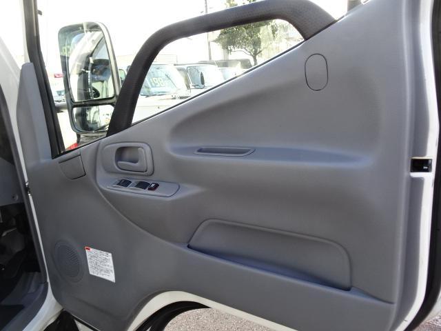 デュトロルートバン リヤ観音ドア 2t積載 4.0Dターボ オートマ バック&左側面モニター ナビ 左右独立電動格納ミラー ETC TKG-XZC605Y(29枚目)