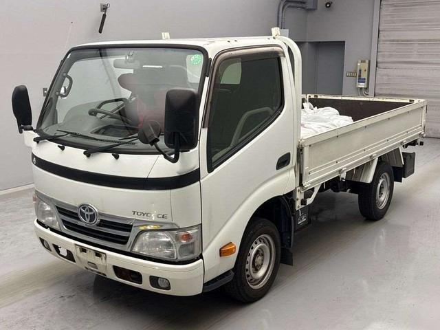 ダイナトラック ロングシングルジャストロー 1.45t積載10尺平ボディ 3.0ディーゼルターボ オートマ カスタム仕様 メッキグリル モケットシート キーレス 木目調パネル ETC 電動格納ミラー QDF-KDY231(12枚目)