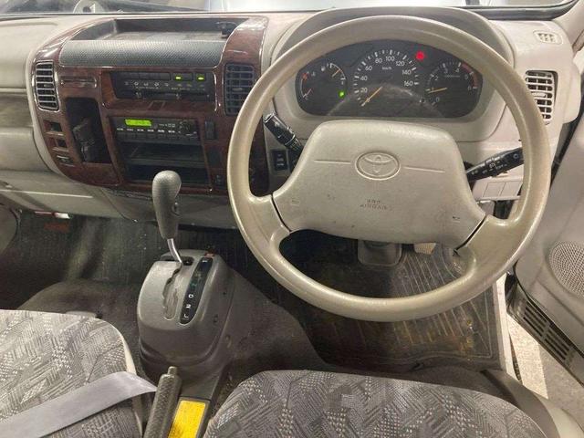 ダイナトラック ロングシングルジャストロー 1.45t積載10尺平ボディ 3.0ディーゼルターボ オートマ カスタム仕様 メッキグリル モケットシート キーレス 木目調パネル ETC 電動格納ミラー QDF-KDY231(18枚目)