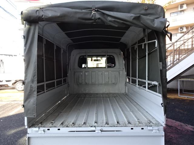 ハイゼットトラック スタンダード　幌付き４ナンバー　オートマ　ナビ　ＴＶ　バックカメラ　ブルートゥース　ドラレコ　整備記録簿　ＡＢＳ　エアバック　ＥＢＤ－Ｓ５００Ｐ（2枚目）