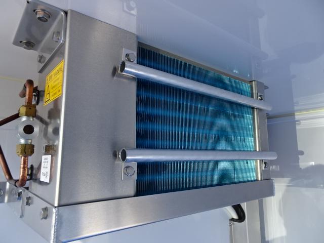 ハイゼットトラック 冷凍車 純正中温 デンソー製冷凍機 省力&LEDパック スマアシ キーフリー スマートインナーミラー 電動格納ミラ- コ-ナ-センサ- イモビ CVT(72枚目)