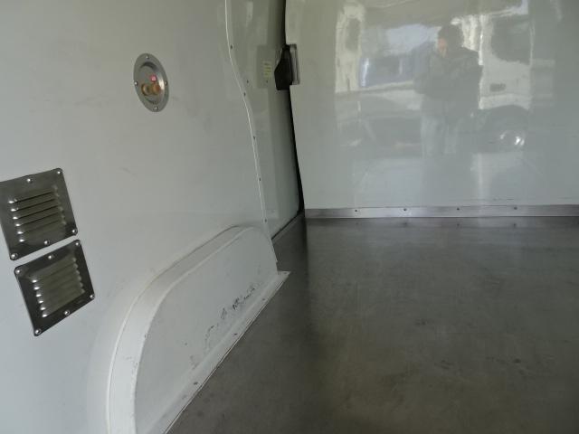 NV200バネットバン 保冷車 1.6ガソリン オートマ キーレス バックカメラ コーナーセンサー 整備記録簿(15枚目)