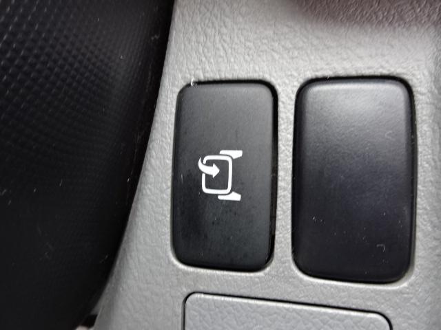 デュトロ ダンプ　新明和製３ｔ積載ダンプ　４．０Ｄターボ　オートマ　プリクラッシュセーフティ　４ナンバー　電動格納ミラー　ＥＴＣ　車両総重量Ｋｇ　２ＫＧ－ＸＺＵ６００Ｔ（41枚目）