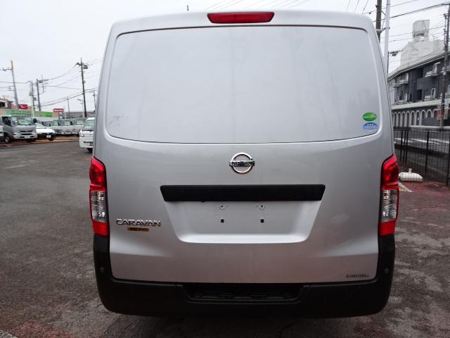 ＮＶ３５０キャラバンバン 　保冷車　保冷バン　５ドア　２．０ガソリン　オートマ　エマージェンシーブレーキ　アラウンドビューモニター　ナビＴＶ　　キーレス　ＥＴＣ　電動格納ミラー　ＣＢＦ－ＶＲ２Ｅ２６（12枚目）