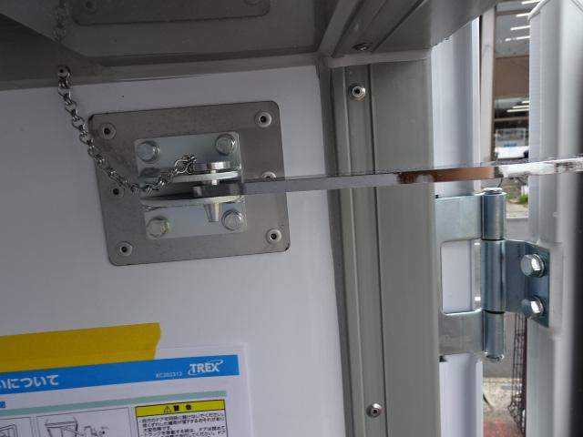 ハイゼットトラック 　冷凍車　－２５℃設定　サーマルマスター製　ナビ　バックモニター　２コンプレッサー　スマアシ　強化サス　コーナーセンサー　ハロゲンヘッドライト　ＶＳＣ＆ＴＲＣ　ヒルホールドシステム　ＣＶＴ（31枚目）