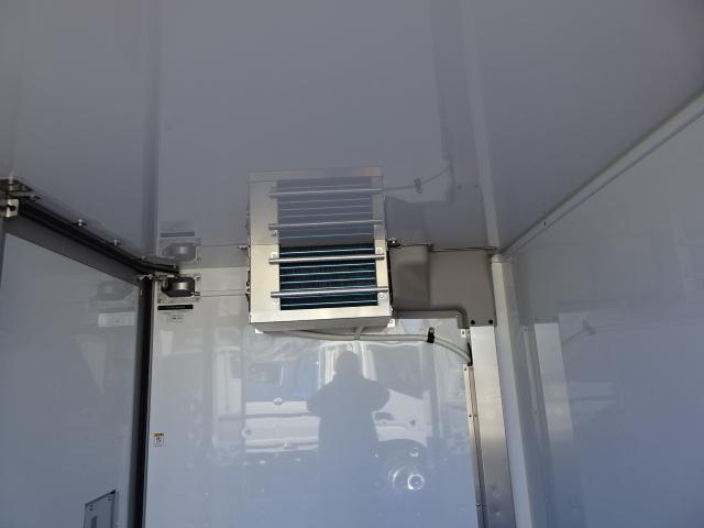 ハイゼットトラック 　冷凍車　カラーアルミ中温冷凍車ハイルーフ　デンソー製冷凍機　省力＆ＬＥＤパック　スマアシ　キーフリー　スマートインナーミラー　電動格納ミラ－　コ－ナ－センサ－　イモビ　ＣＶＴ（25枚目）