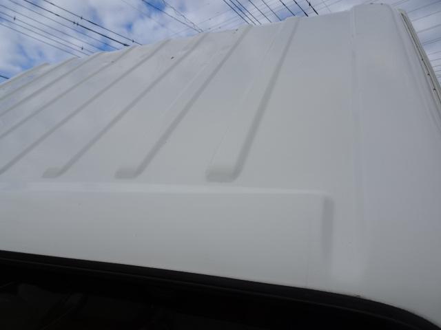 エルフトラック フルフラットロー　２ｔ積載１０尺平ボディ　３．０Ｄターボ　スムーサーＥｘ　キーレス　ナビＴＶ　ＥＴＣ　ＴＲＧ－ＮＪＲ８５Ａ（68枚目）