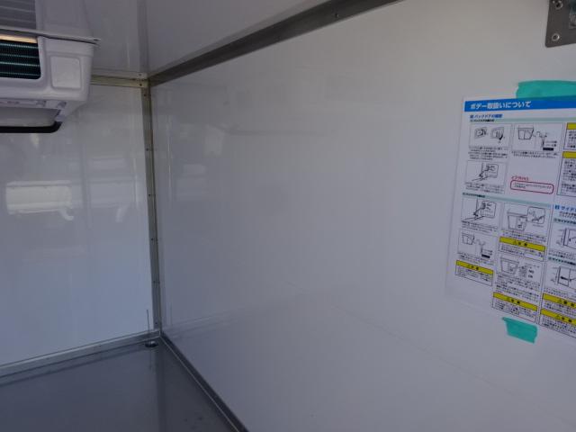 ハイゼットトラック 　冷凍車－２５℃設定　省力＆ＬＥＤパック　スマアシ　レーンアシスト　ナビ　Ｂモニター　ナビ連動前後ドラレコ　ＥＴＣ２．０　スマートキー　２コンプ　強化サス　Ｐスタート　オプション総額４４万　ＣＶＴ（34枚目）