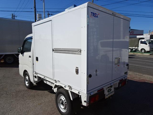 ハイゼットトラック 　冷凍車　－２５℃設定　４ＷＤ　サーマルマスター製　スマアシ　省力パック　レーンアシスト　２コンプレッサー　強化サス　ハロゲンヘッドライト　コーナーセンサー　キーフリー　ヒルホールドシステム　ＣＶＴ（29枚目）