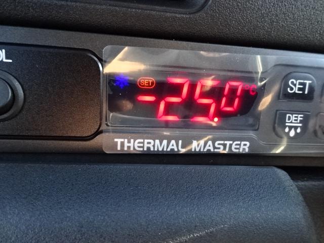 ハイゼットトラック 　冷凍車　－２５℃設定　４ＷＤ　サーマルマスター製　スマアシ　省力パック　レーンアシスト　２コンプレッサー　強化サス　ハロゲンヘッドライト　コーナーセンサー　キーフリー　ヒルホールドシステム　ＣＶＴ（39枚目）
