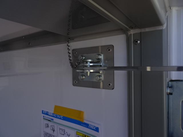 ハイゼットトラック 　冷凍車　－２５℃設定　４ＷＤ　サーマルマスター製　スマアシ　省力パック　レーンアシスト　２コンプレッサー　強化サス　ハロゲンヘッドライト　コーナーセンサー　キーフリー　ヒルホールドシステム　ＣＶＴ（62枚目）