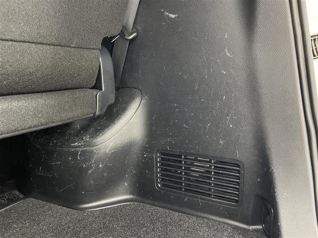 ヴォクシー ＺＳ　煌ＩＩ　禁煙車　４ＷＤ　寒冷地仕様　衝突被害軽減ブレーキ　両側パワースライドドア　１０インチＳＤナビ　雨滴除去機能付バックモニター　ＥＴＣ２．０　アイドリングストップ機能　スマートキー　点検記録簿（40枚目）