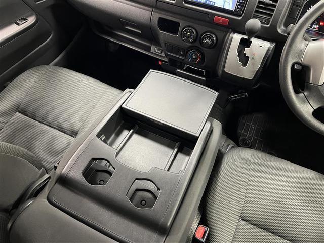 ハイエースバン ロングＤＸ　禁煙車　衝突被害軽減ブレーキ　ステアリングスイッチ　エントリーＳＤナビ　ワンセグＴＶ　ブルートゥース　ＣＤ　バックモニター　ＥＴＣ　最大積載量１２５０キロ　マニュアルエアコン　ＡＣ１００Ｖ電源　記録簿（26枚目）