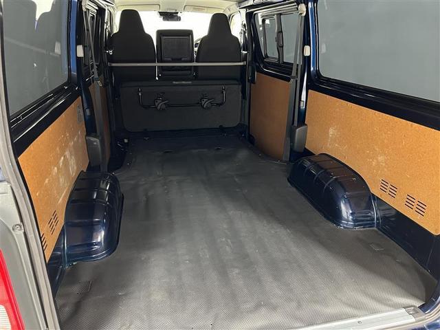 ハイエースバン ロングＤＸ　禁煙車　衝突被害軽減ブレーキ　ステアリングスイッチ　エントリーＳＤナビ　ワンセグＴＶ　ブルートゥース　ＣＤ　バックモニター　ＥＴＣ　最大積載量１２５０キロ　マニュアルエアコン　ＡＣ１００Ｖ電源　記録簿（31枚目）