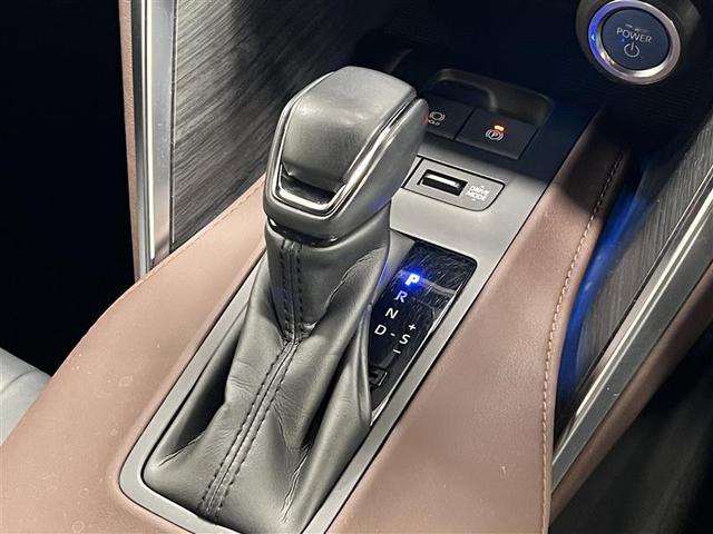 ハリアーハイブリッド Ｚ　衝突被害軽減ブレーキ　ＬＥＤライト　クルーズコントロール　ＪＢＬ　ディスプレイオーディオ　パノラミックビューモニター　ＥＴＣ２．０　パワーバックドア　パワーシート　デジタルインナーミラー　記録簿（28枚目）