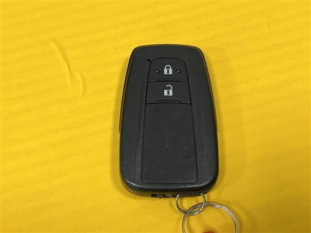 スマートキーはかばんやポケットに入れておけば、ドアのロックアンロックやエンジンの始動が可能！スペアキーは欠品となります。