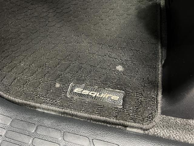 エスクァイア ハイブリッドGi 禁煙車 モデリスタフルエアロ 衝突被害軽減ブレーキ LEDライト 9インチナビ ブルートゥース CD DVD 雨滴除去機能付バックモニター ETC シートヒーター 15AW スペアタイヤ 点検記録簿(24枚目)