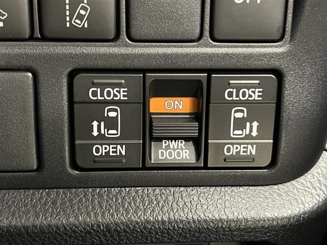 エスクァイア ハイブリッドGi 禁煙車 モデリスタフルエアロ 衝突被害軽減ブレーキ LEDライト 9インチナビ ブルートゥース CD DVD 雨滴除去機能付バックモニター ETC シートヒーター 15AW スペアタイヤ 点検記録簿(31枚目)