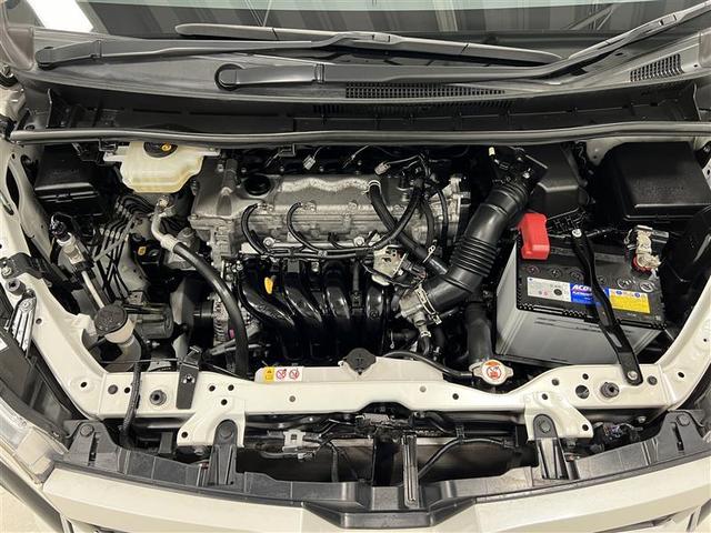ヴォクシー ＺＳ　煌ＩＩＩ　禁煙車　ＴＲＤカーボン調デカール　衝突被害軽減ブレーキ　１０インチＳＤナビ　バックモニター　後席モニター　ＥＴＣ２．０　ホイールロックナット　両側パワースライドドア　スマートキー　点検記録簿（9枚目）