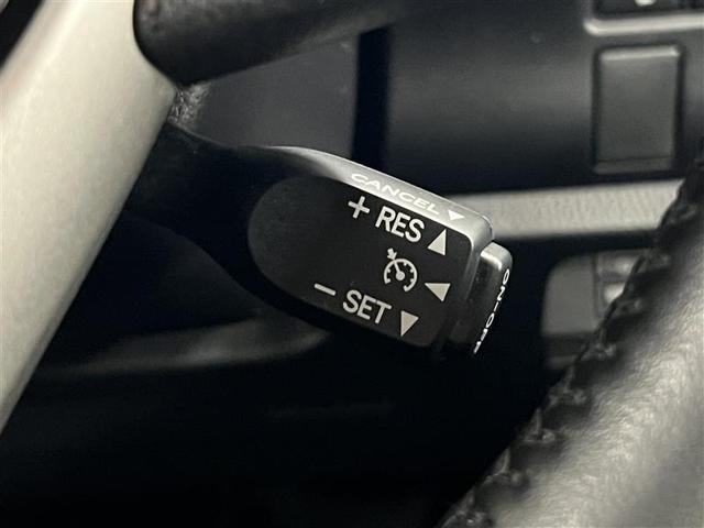 ヴォクシー ＺＳ　煌ＩＩＩ　禁煙車　ＴＲＤカーボン調デカール　衝突被害軽減ブレーキ　１０インチＳＤナビ　バックモニター　後席モニター　ＥＴＣ２．０　ホイールロックナット　両側パワースライドドア　スマートキー　点検記録簿（13枚目）