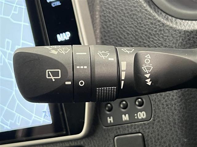 ヴォクシー ＺＳ　煌ＩＩＩ　禁煙車　ＴＲＤカーボン調デカール　衝突被害軽減ブレーキ　１０インチＳＤナビ　バックモニター　後席モニター　ＥＴＣ２．０　ホイールロックナット　両側パワースライドドア　スマートキー　点検記録簿（15枚目）