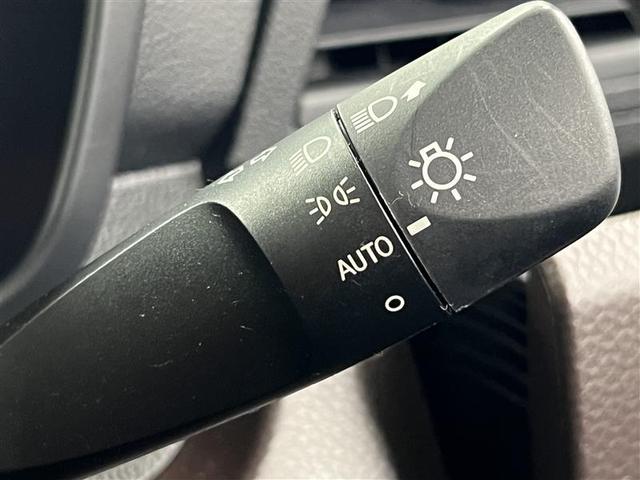 ルーミー Ｘ　Ｓ　禁煙車　エントリーＳＤナビ　ワンセグＴＶ　ブルートゥース　ＣＤ　ＳＤ　バックモニター　バックモニター　マニュアルエアコン　　シートヒーター　助手席パワースライドドア　スマートキー　点検記録簿（10枚目）