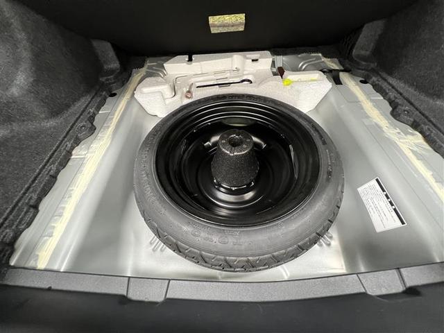 カローラアクシオ ハイブリッドG 禁煙車 スマートエントリ キーレスキー ETC車載器 ナビ&TV パワーウィンドウ ABS カーテンエアバッグ パワーステアリング バックカメラ 横滑り防止 エアコン フルセグ(9枚目)