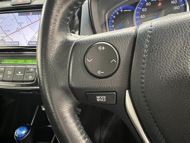 カローラアクシオ ハイブリッドG 禁煙車 スマートエントリ キーレスキー ETC車載器 ナビ&TV パワーウィンドウ ABS カーテンエアバッグ パワーステアリング バックカメラ 横滑り防止 エアコン フルセグ(12枚目)