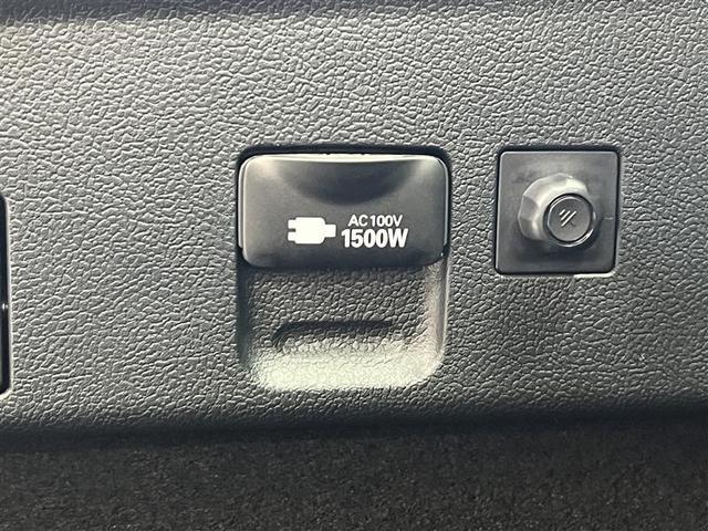 プリウス S 禁煙車 100V 取説記録簿 DVD再生機能 ESC スマートキ- 地デジ メモリーナビゲーション LEDヘッドライト ETC車載器 フルオートエアコン クルーズコントロール エアバッグ PS AW(25枚目)