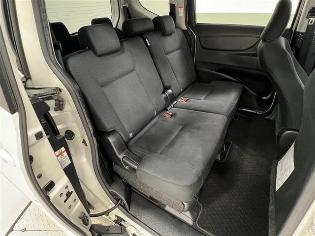 シエンタ G ナビ・TV スマートキープッシュスタート 1オ-ナ- リアカメラ 地デジフルセグ フルオートエアコン パワーウィンド ETC 運転席エアバック パワステ キーフリーシステム DVD再生可 ABS 3列(19枚目)